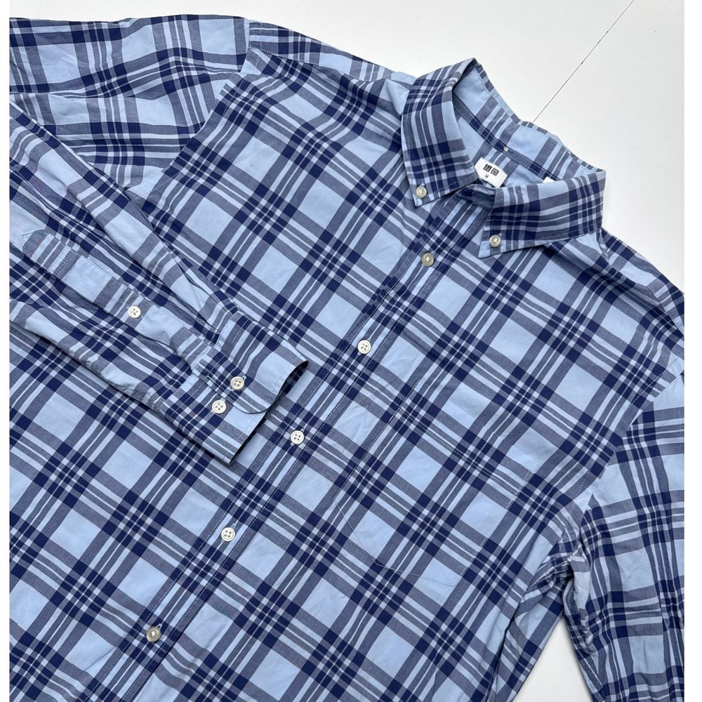 Uniqlo Mens Blue Plaid Long Sleeve Button Down Shirt Size M Pocket Casual